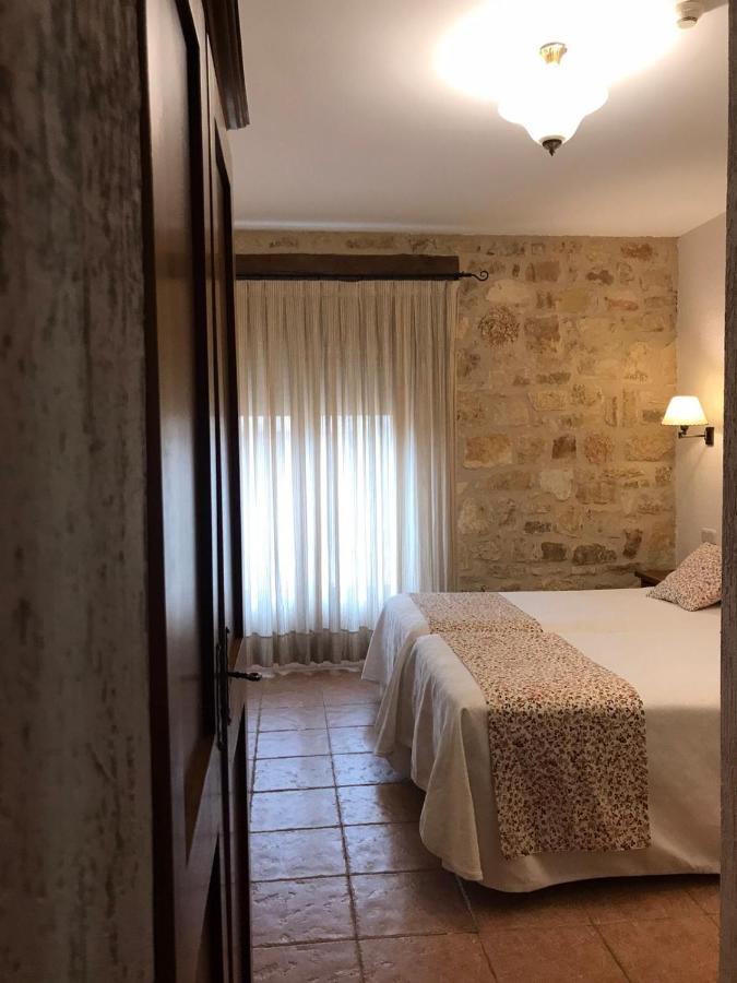 Hostal Decerca Prádena Zewnętrze zdjęcie